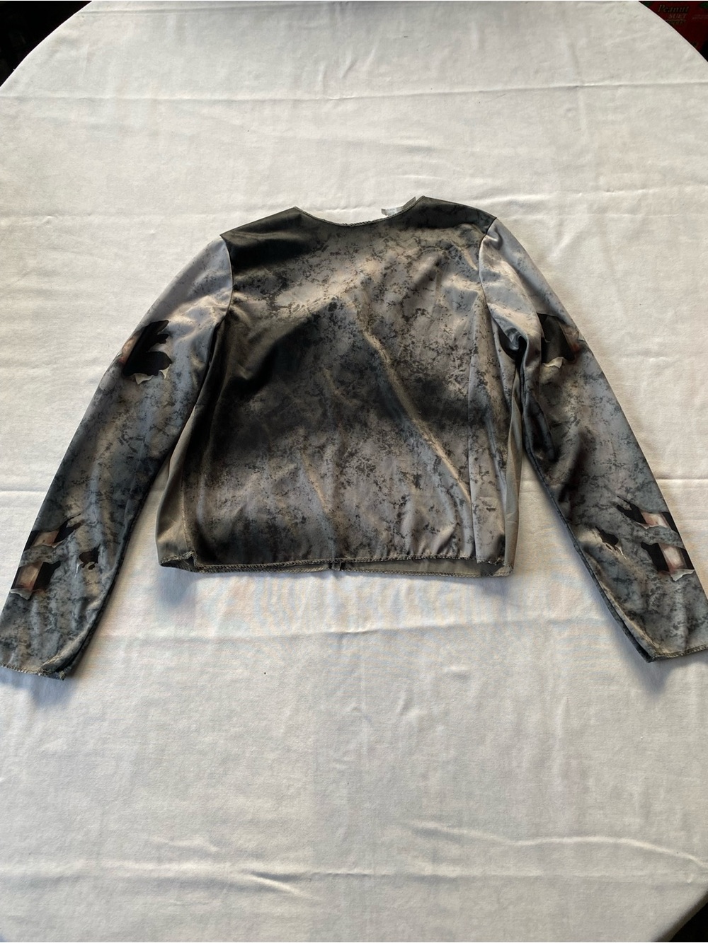NWOT Boys Gray & Black Marbled Halloween Top Size Large 12-14